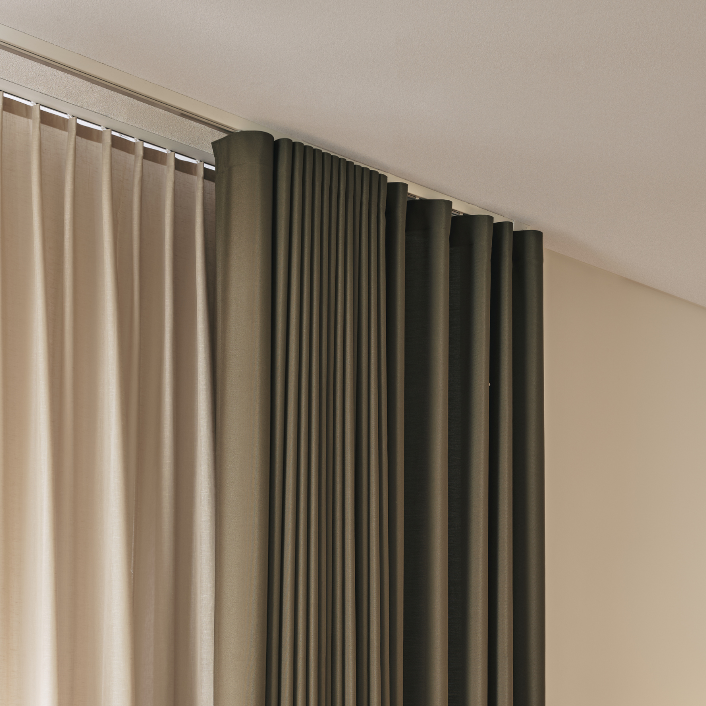 Silent Gliss 5100 Electric Curtain Track